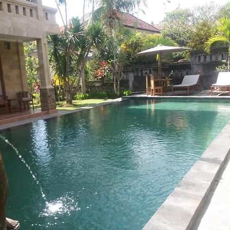 Dewi Ayu Accomodation Hotell Ubud Exteriör bild