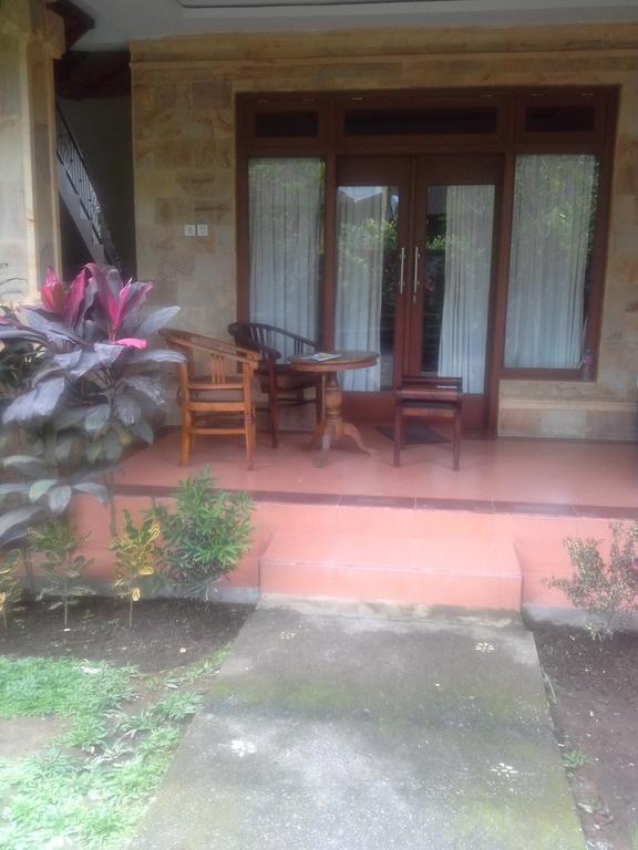 Dewi Ayu Accomodation Hotell Ubud Exteriör bild