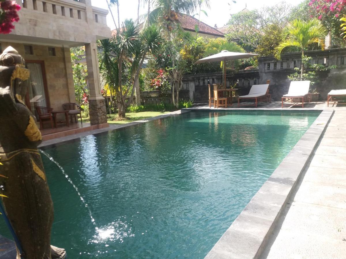 Dewi Ayu Accomodation Hotell Ubud Exteriör bild